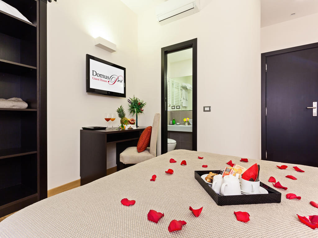 Room 1