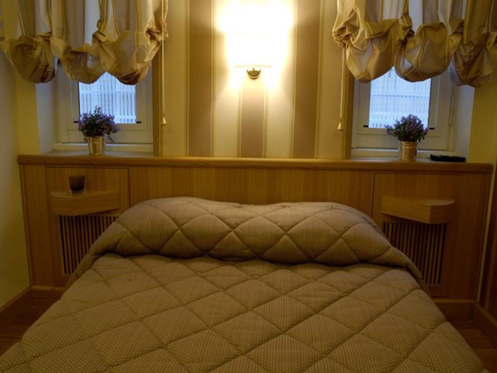 Room 1