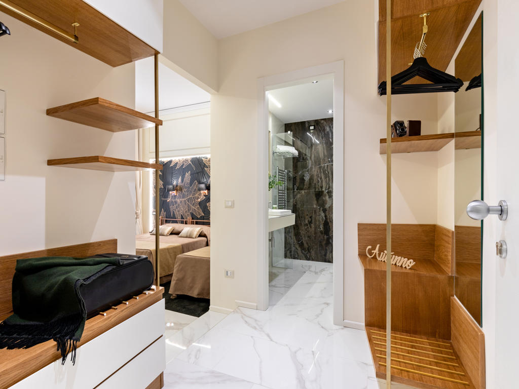 Room 1
